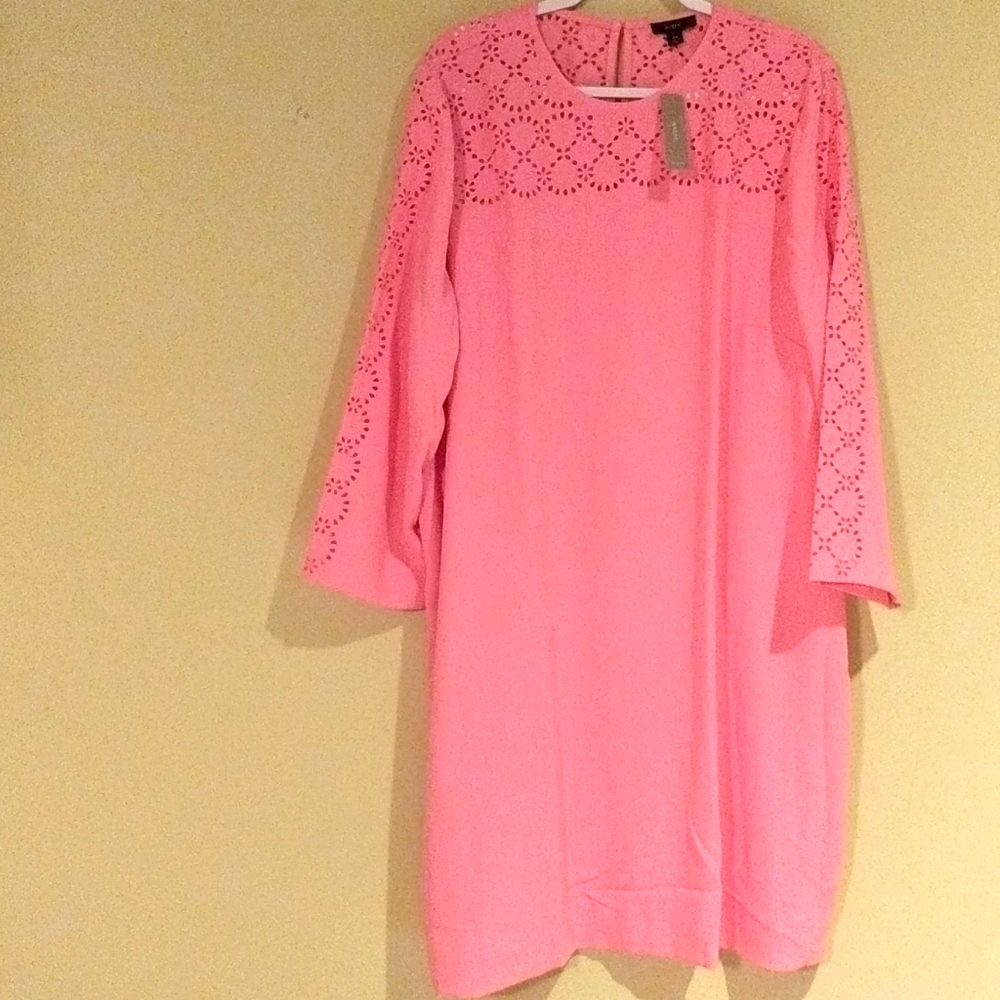 Laser-cut eyelet dress in 365 crepe Larkspur Pink